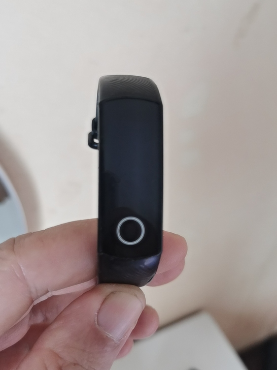 荣耀手环4非NFC.公司送的，闲置出售
