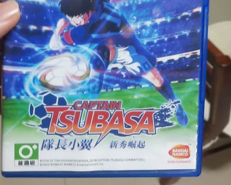 ps4 足球小将，二手中文，无划痕，包邮！...