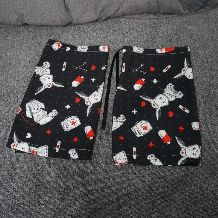 暴躁萝莉自制病院兔少女日系暗黑造型原宿风袜...