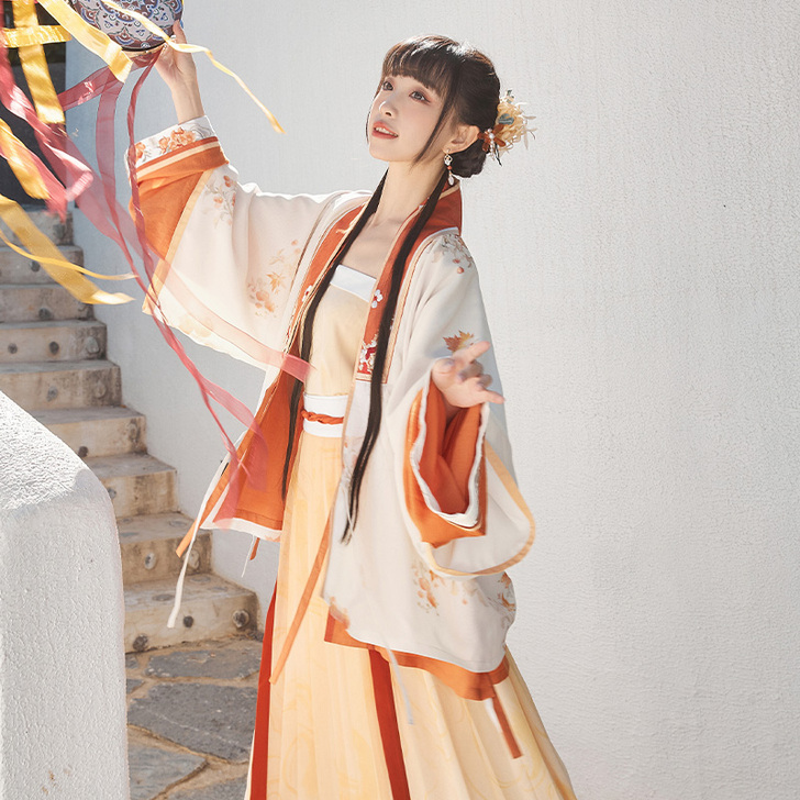 十三余小豆蔻儿[秋光清]对襟半袖对襟衫刺绣...