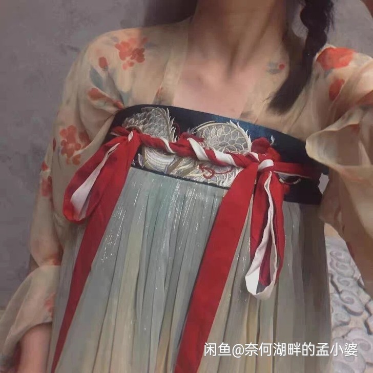 全新实拍十三余小豆蔻 长命缕 龙女汉服对襟...