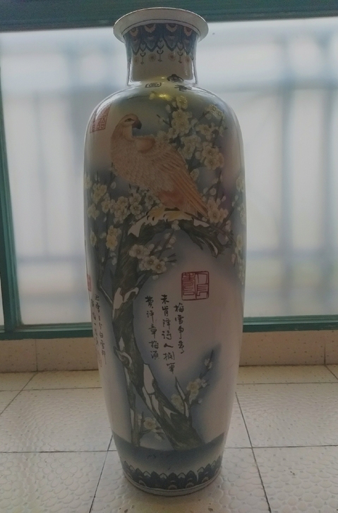 落地花瓶 大花瓶 很高 大约81厘米 别人...
