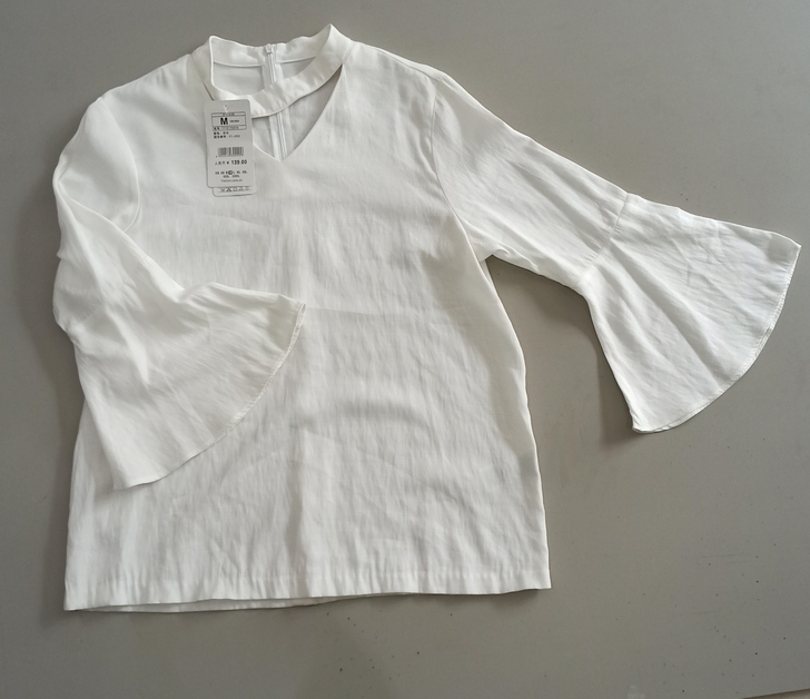全新以纯女士白色衬衫九分袖，尺码S码1件，...