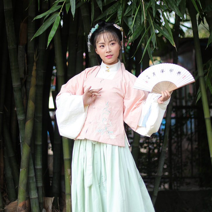 都城南庄原创秋冬款比甲粉色绣花比甲可配汉服...