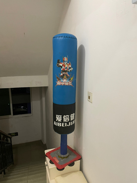 拳击沙袋，跆拳道不倒翁，50元9成新。
