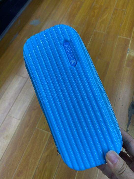 联众笔袋，全新正品，喜欢的亲直接拍下吧～