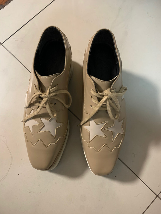 厚底松糕星星单鞋 杏色超级百搭