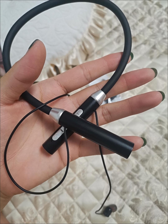 商场倒闭 蓝牙耳机无线重低音双耳挂脖式运动...
