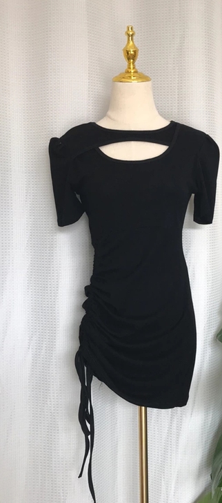 刚收到仅试穿,小了点便宜出