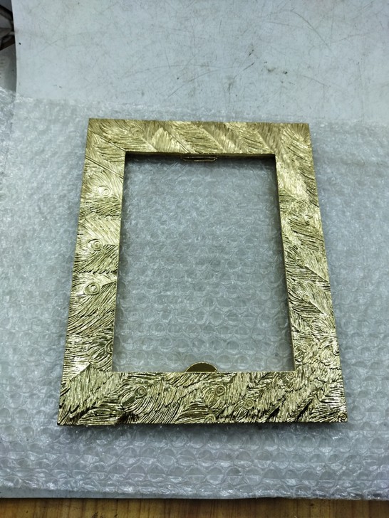 大相框7 #古风-拍卖#致远铜器一个,铜制...