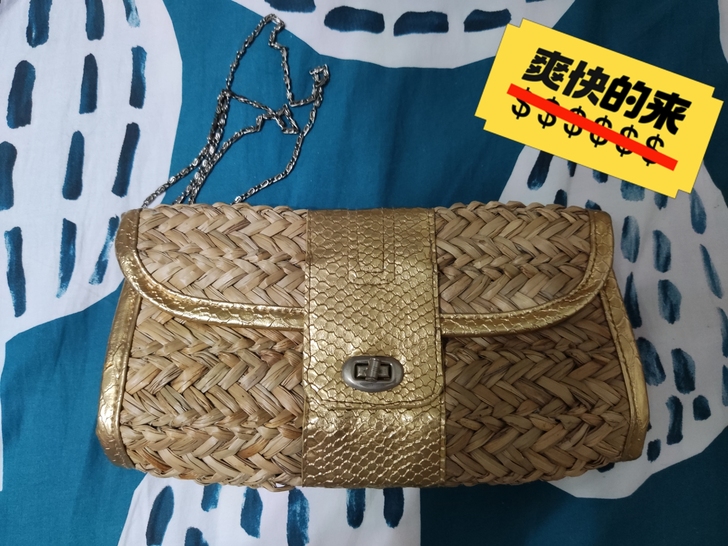 很有特色出口的草编包。闲置，包包太多了。