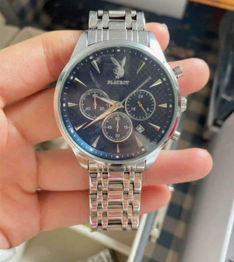 花花公子手表低价出（不退不换） 感兴趣的话...