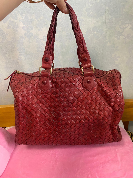 牛皮编织女包原价2000多成色不错的，但是...