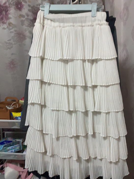 白色蛋糕裙 棒棒的半身裙