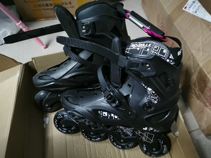 轮滑鞋 99新   40
