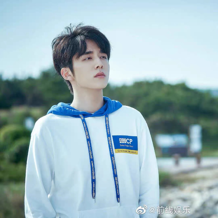 森马张新成冰糖炖雪梨同款卫衣