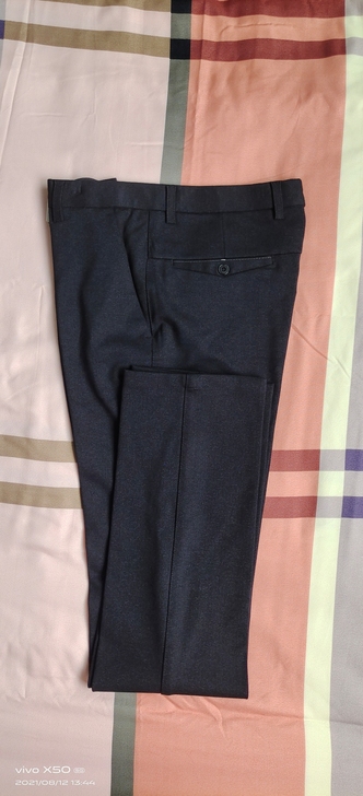 秋天直筒裤子。尺寸齐全。