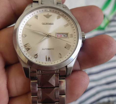 瑞士进口机芯手表,走时精准,九成新,原价1...