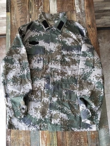 二手迷彩，包邮送帽子