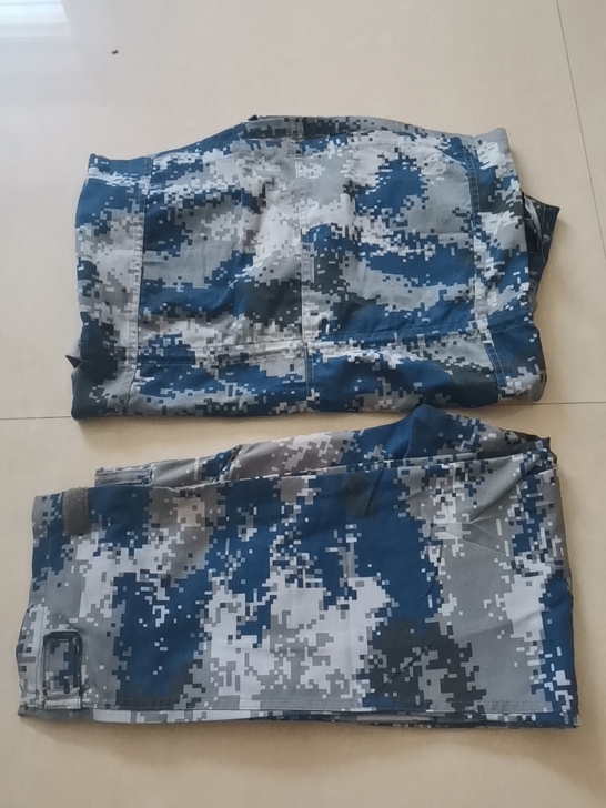 二手夏季工作服层色好无破损，88码55元一...