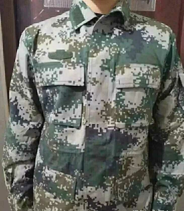 二手工作服 夏季迷彩 78成新 正品 耐磨...