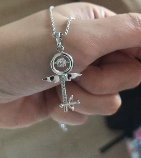 银色跳舞钻石吊坠项链电镀铂金，很亮，全新 ...