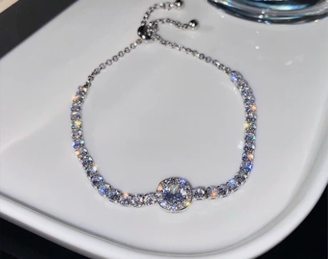 超好看！前男友送的，不想要了、全新的，轻奢...