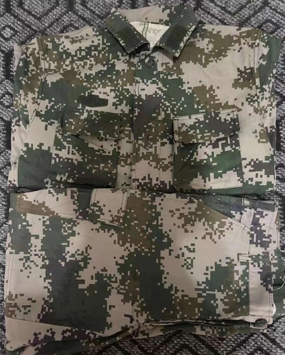 迷彩服二手工作服，七八成新