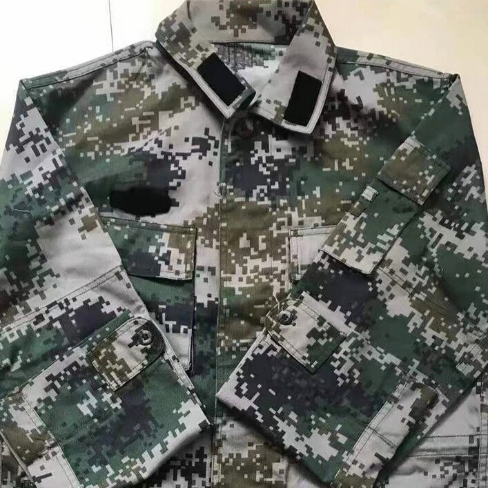 二手工作服，一套35元。有修补，有的带有补...
