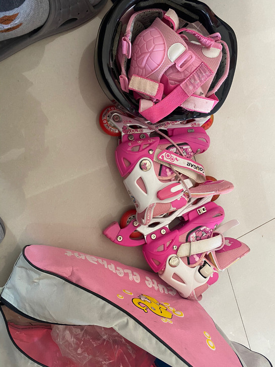 美洲狮全套套装闪光溜冰鞋，质量好，没用过几...