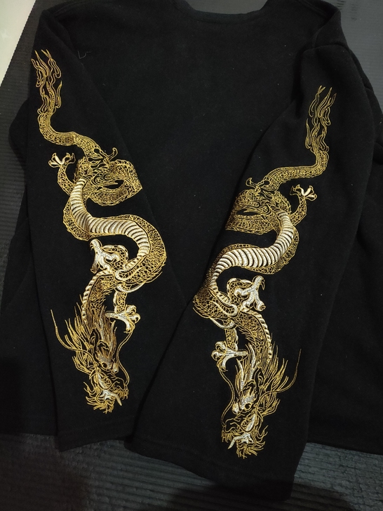 刺绣加绒卫衣硬妹中国风bf加绒的卫衣，穿过...