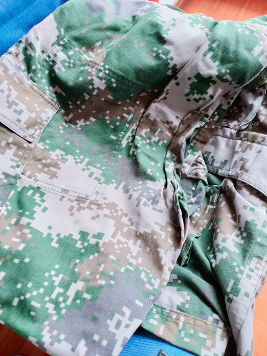 工作服,180/92.96一套,9成新。