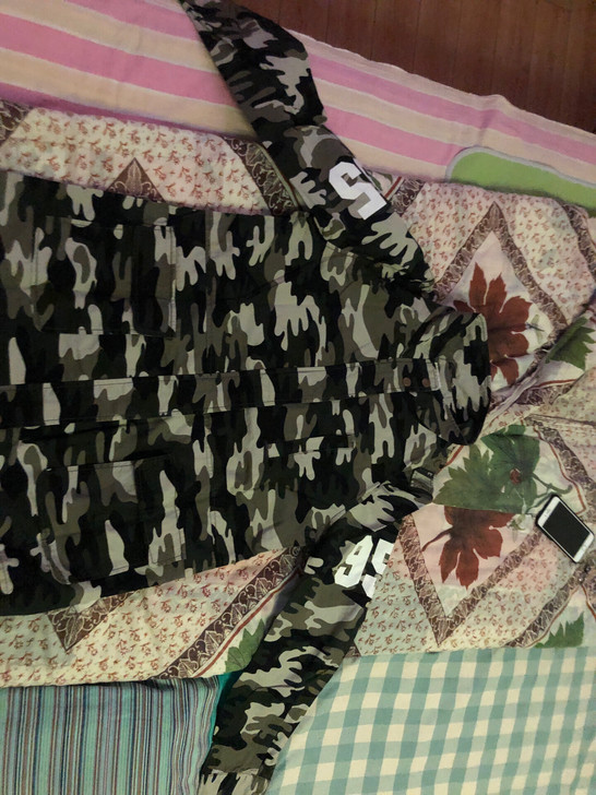 迷彩外套女美特斯邦威