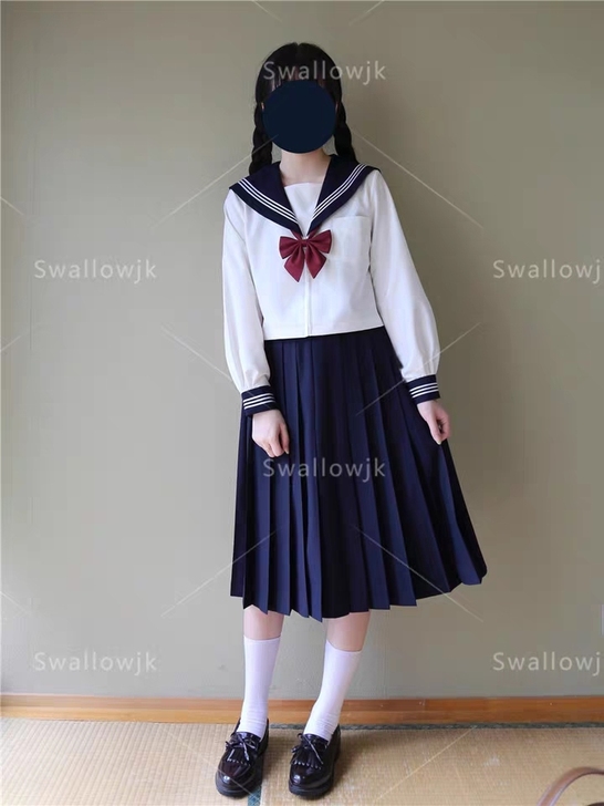 出燕子家基础款中间服s148+8和平角领花...