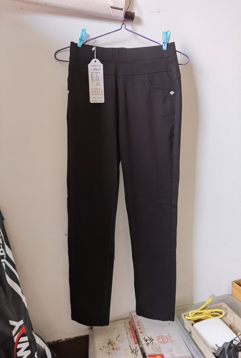 黑色九分裤28码，哥弟面料，手感超级舒服