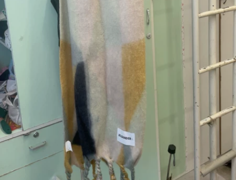 jil sander围巾 毕业清衣柜 就带...