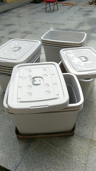 [便宜包邮出]特大号收纳箱塑料带轮整理箱加...