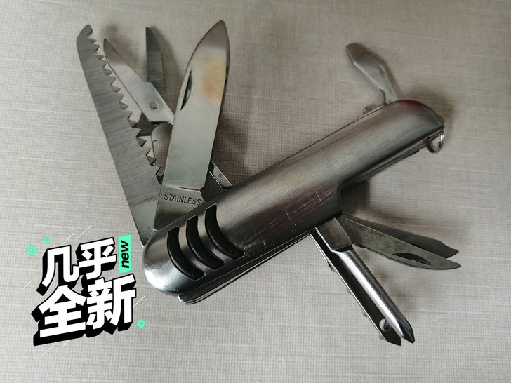 便携军刀收藏品低价转让，本人有好几个，崭新...