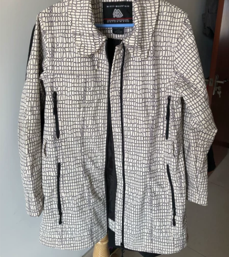 休闲薄款外套女棉服夹棉外套防水防风全新 基...