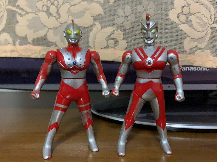 万代旋转奥特曼,十几年老货,小时候在奥迪模...