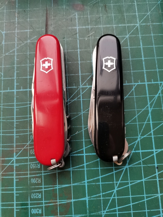 日本回流瑞士军刀,维氏军刀230一个,喜欢...