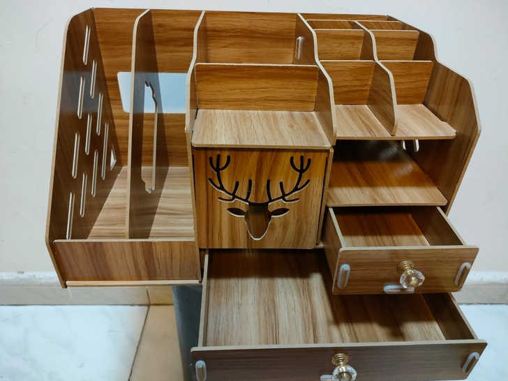 闲置桌面收纳箱木柜子