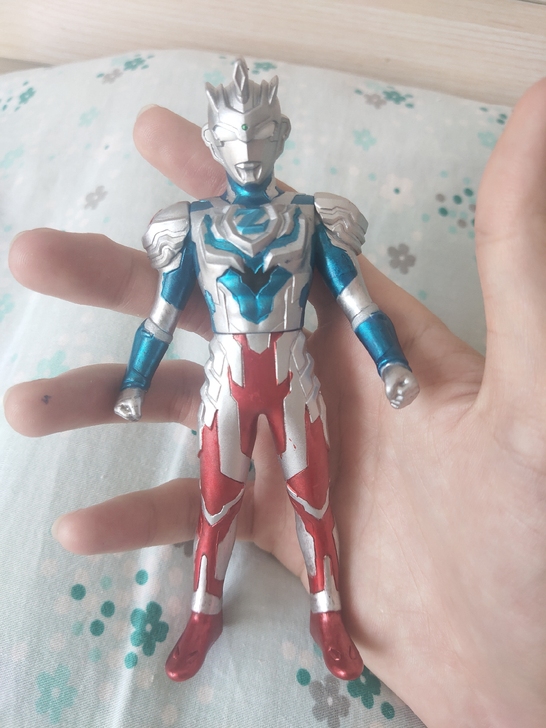 万代泽塔奥特曼阿尔法利刃软胶渣重涂，非专业