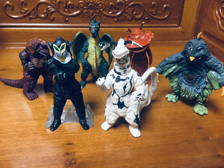 奥特曼盒蛋 扭蛋 昭和怪兽 HG散货 艾雷...