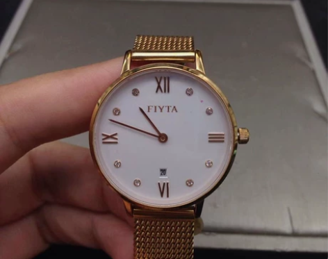 飞亚达女士镶钻手表，蓝宝石镜面，带日历，盘...