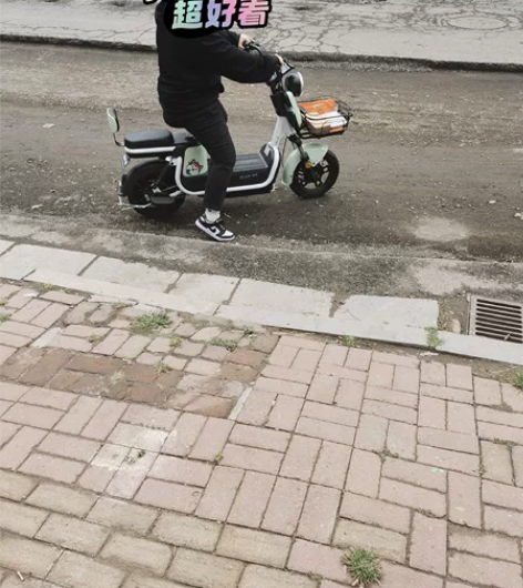 哈啰智能新国标蓝牌电动车,无钥匙启动,AP...
