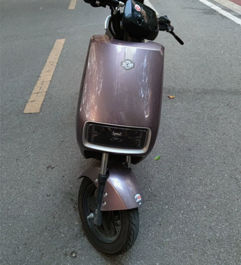 五羊电动车，准新车，正规牌照，后续必须过户...