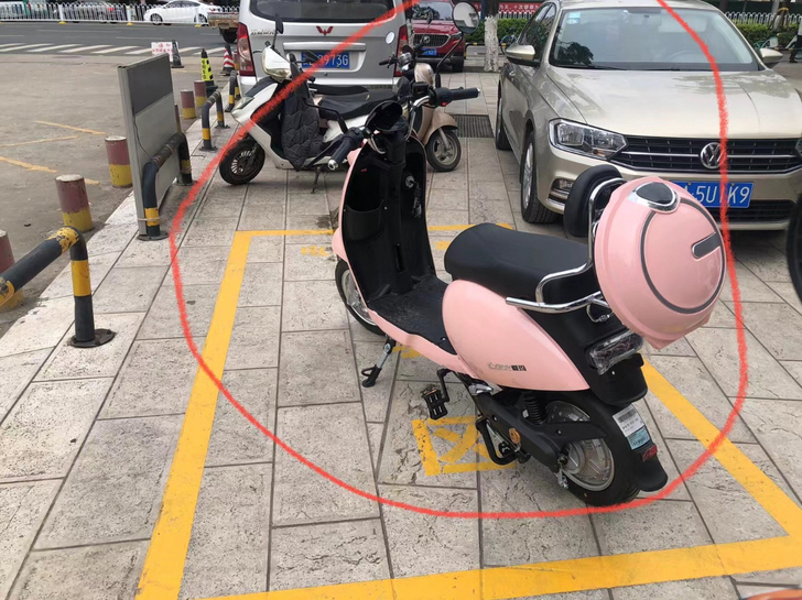 爱玛电动车，电池48v24ah，几乎全新，...