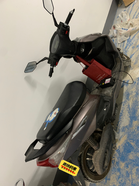 自用爱玛电动车，需要的来，已上牌，有发票，...