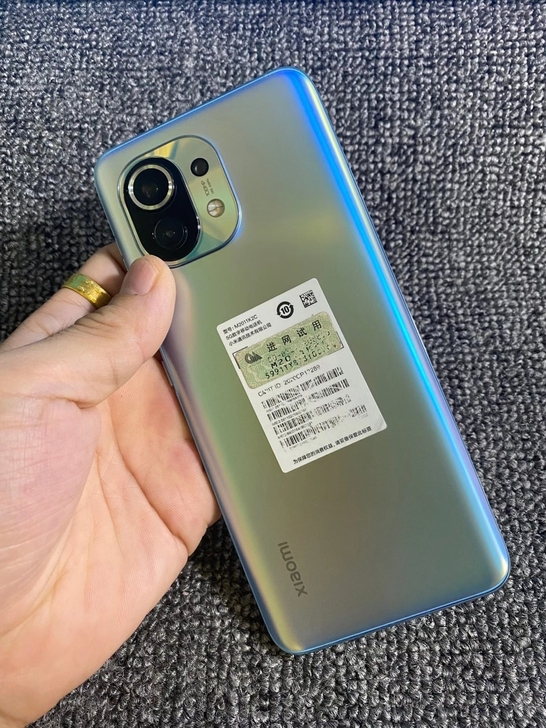 小米11蓝色8+128GB，成色97新，支...